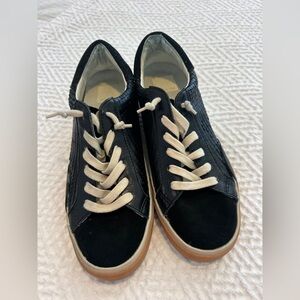 Dolce Vita Sneakers